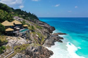 segara_PR_Agentur_München_Fregate_Island_Private_Pool_Villa_Exterior_Rocks