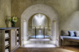 segara_PR_Agentur_München_Arno SPA - Roman Bathtub