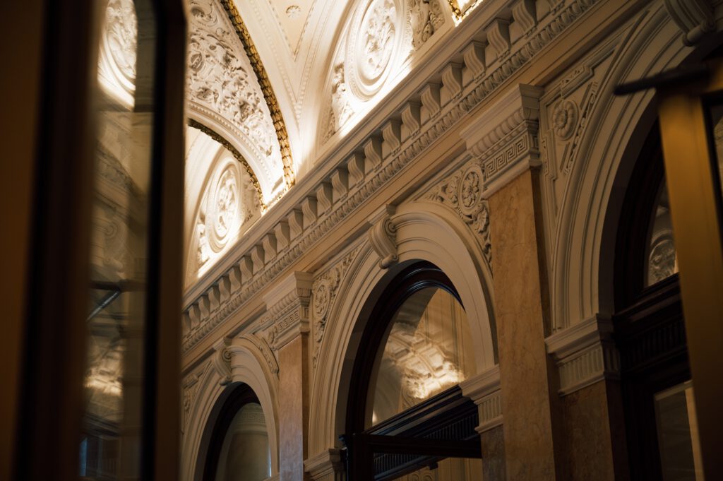 12_Almanac_Palais_Vienna_building_details