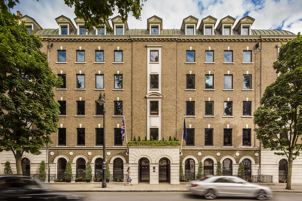 COMO_The_Halkin_Exterior_1