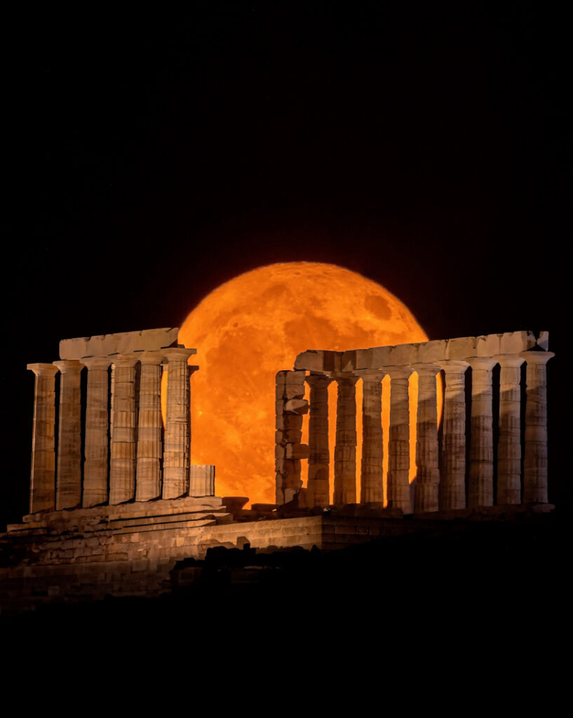 Vollmond über dem Tempel des Poseidon